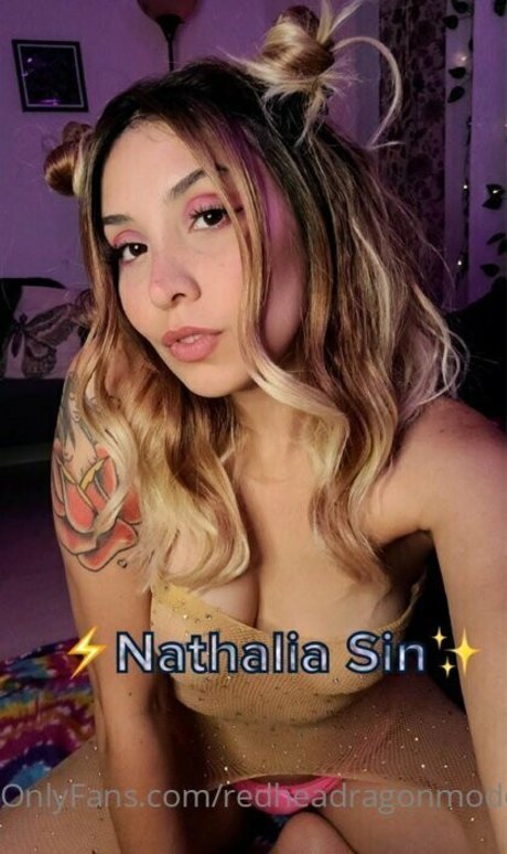 redheadragonmodel art pornstar pic