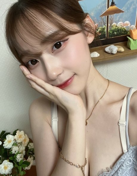 rofvmtm naked actress pics