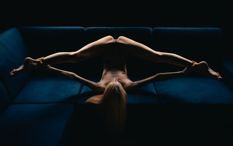 DinaCat model xxx picture