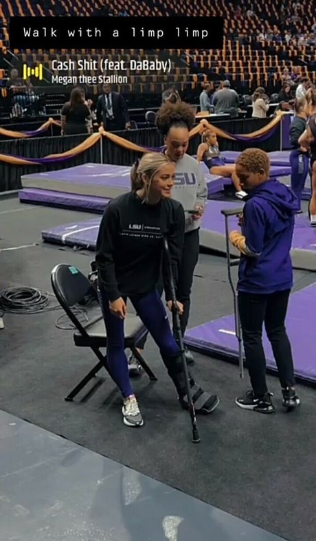 pretty pussy onlyfans top photo