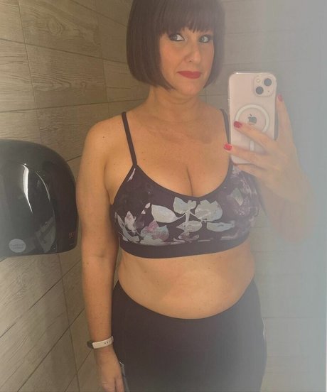 Catherine Huntley star porn image