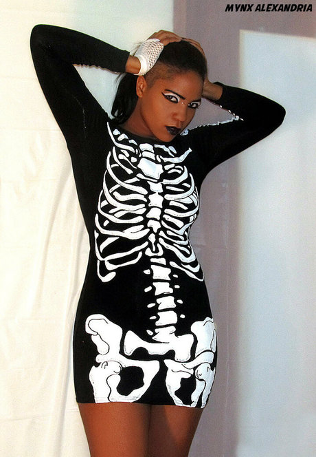 mynxalexandria adult model pic