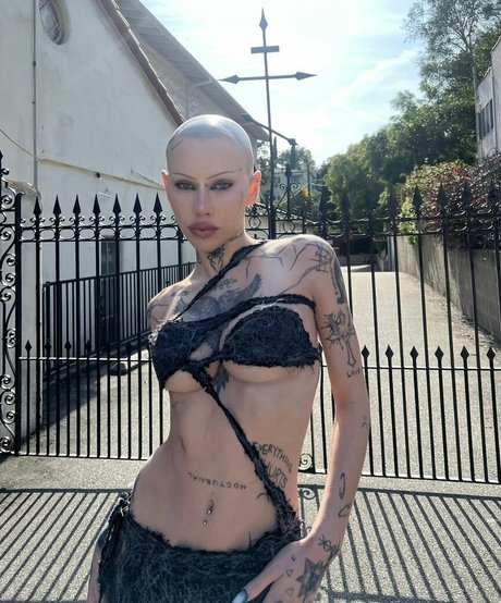 Siiickbrain model free pics