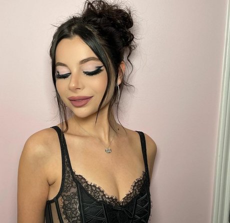 Ellise star free archive