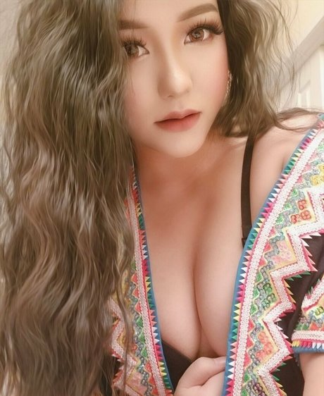 Onlymickyy star porn pics