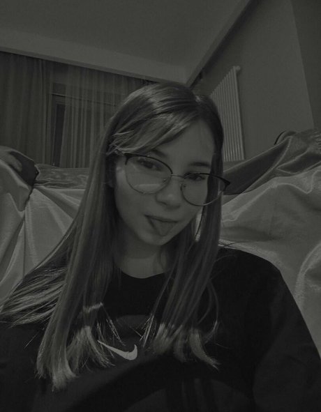 thickbabyzara beautiful pornstar pictures