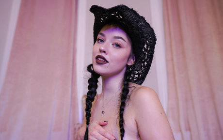 Emmac cb nice model photo