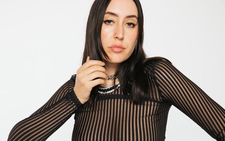 Elohim model hd picture