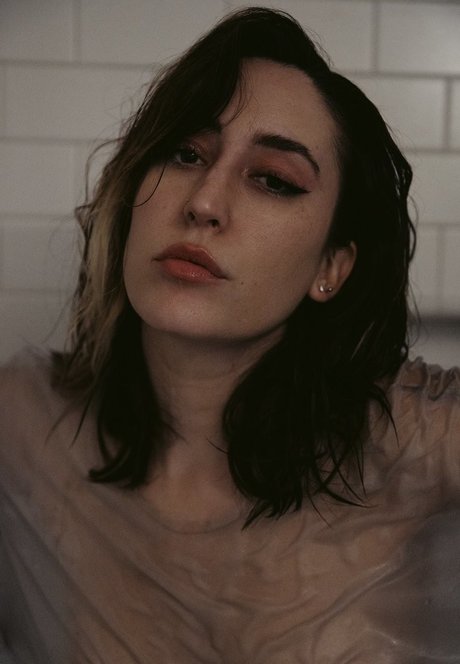 Elohim pornstar nice img