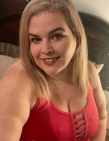 thicknprettybrefree adult model gallery