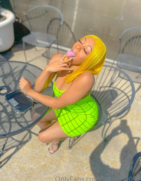 bodyonrose xxx star images