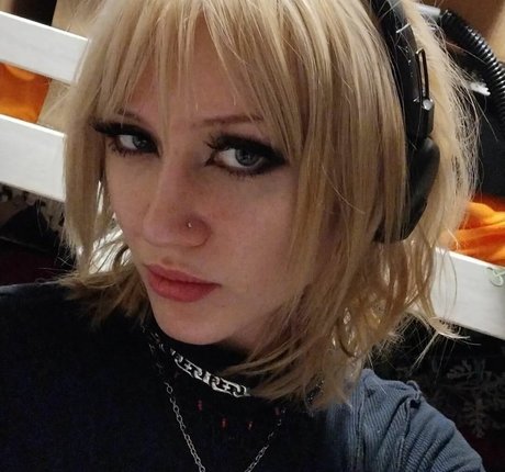 NinjagoBabe2001 adult model pictures