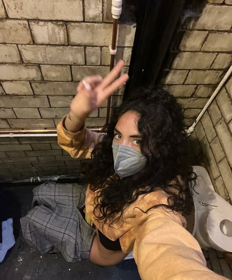 Indigo De Souza star pretty gallery