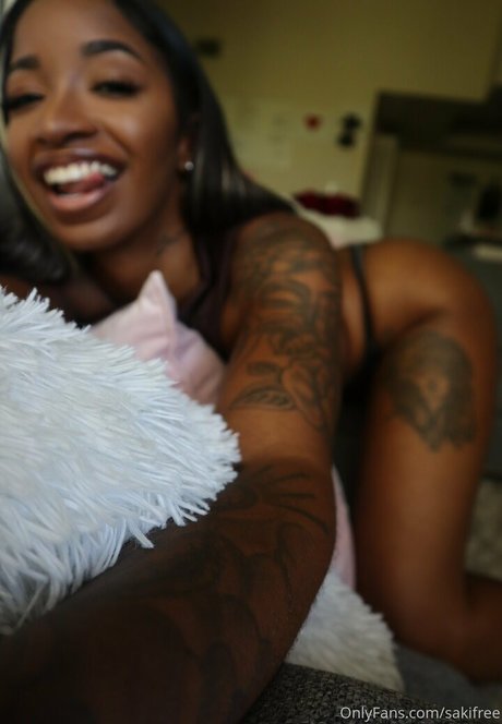 sakifree model nudes pictures