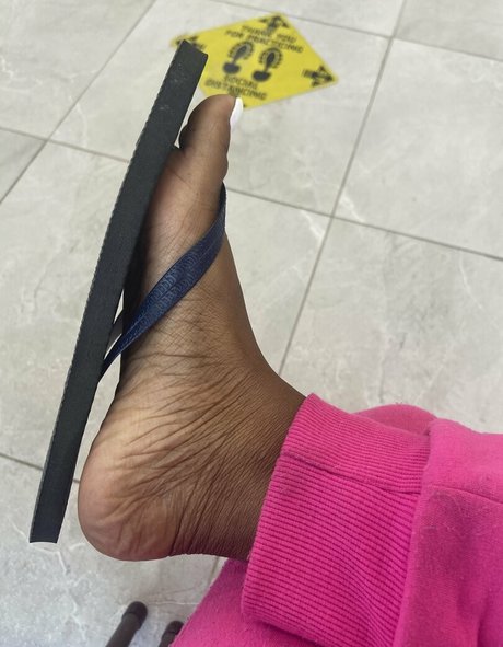 chocolatefeet8 sexy pornstar picture