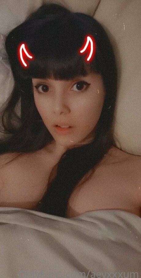 aevxxxum model high quality photo