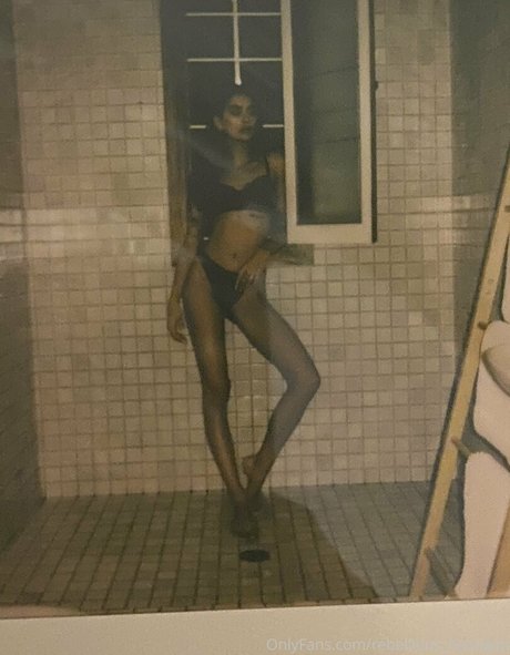 Rebellious hooligans star nudes pictures