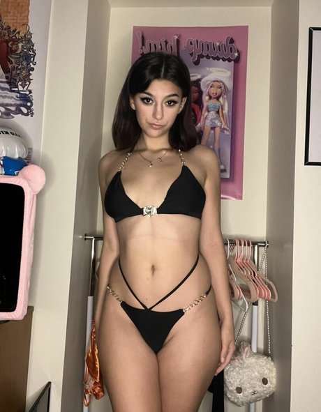 Imabbyvip pornographic model picture