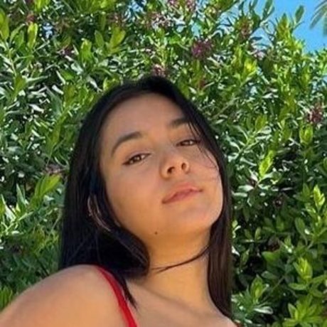 Karentahe beautiful star image