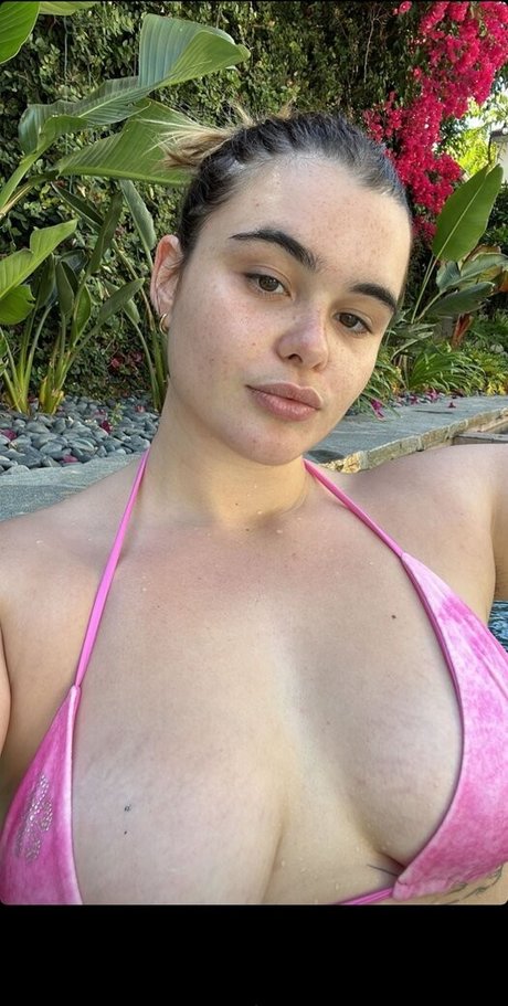 Barbie Ferreira model hd photos