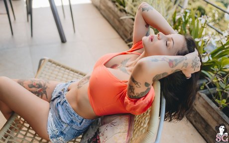 Jeeh Suicide model hot archive