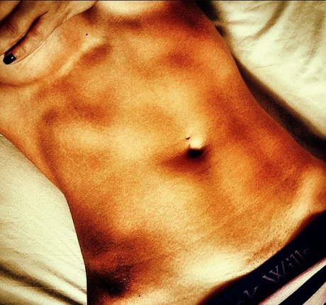 CfSheli sexy star photos