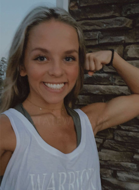 Allie Ross model nice pic