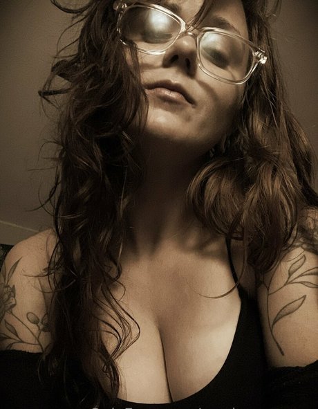 prudencenrope model naked picture