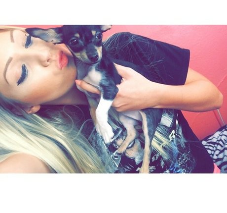 Amber BeIarski beautiful model pictures