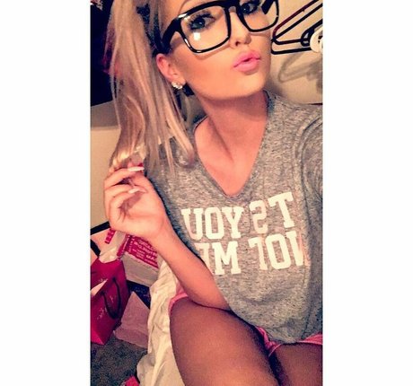 Amber BeIarski pretty pornstar pic