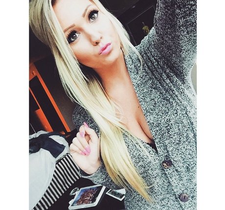 Amber BeIarski pornstar xxx img