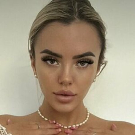 BridgetB xxx model archive