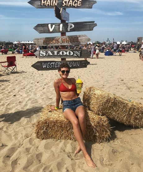 HannaH adult star image