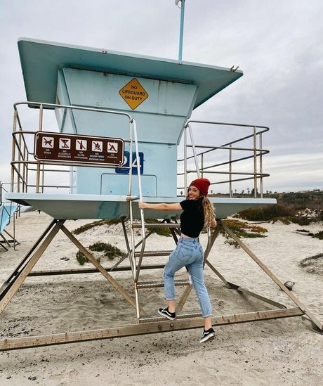 jerking onlyfans hot galleries