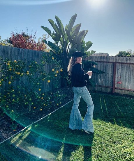 HannaH star porn img