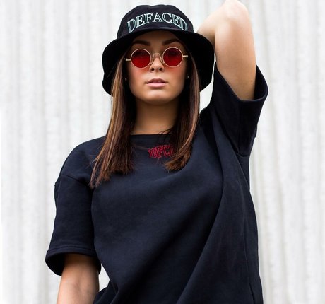 Logan Fabbro beautiful actress pics