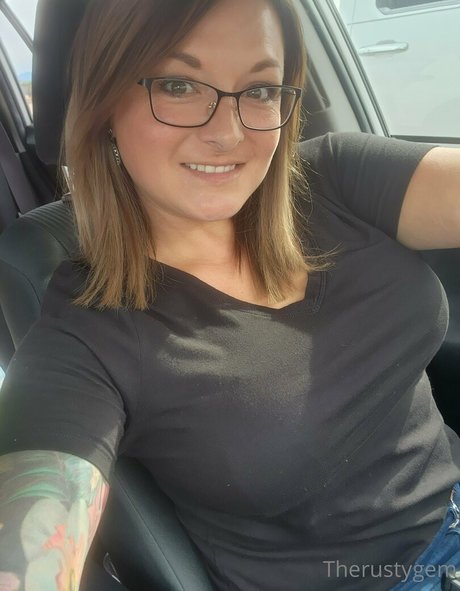 TheRustyGem pornographic model photo