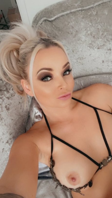 Destiny Eastwest model nude images