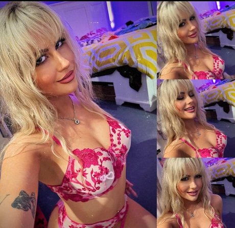 Astrid Daniel sexy star img