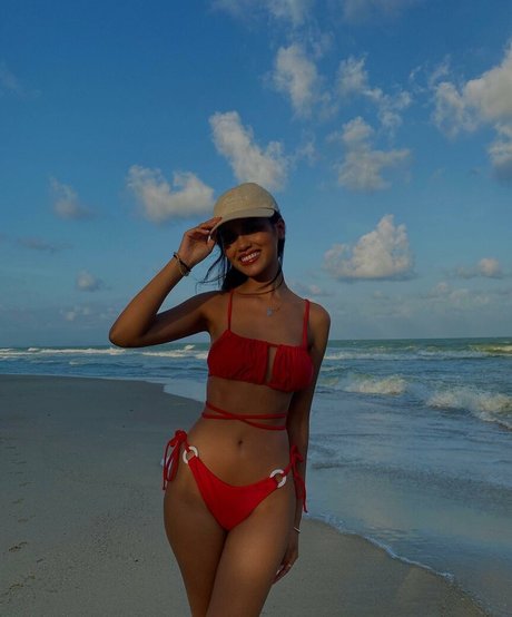 jaruwanzehrer nude pornstar images