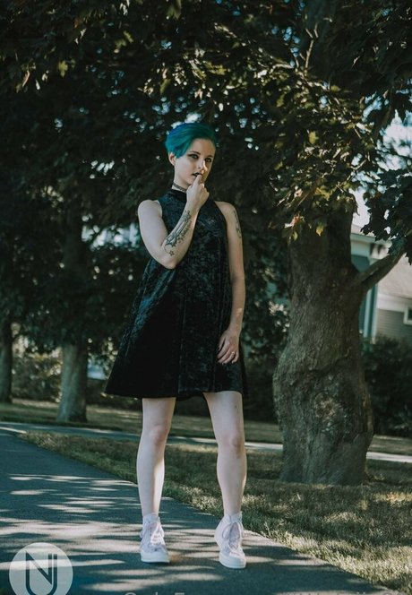 littlelolly89 free model photo