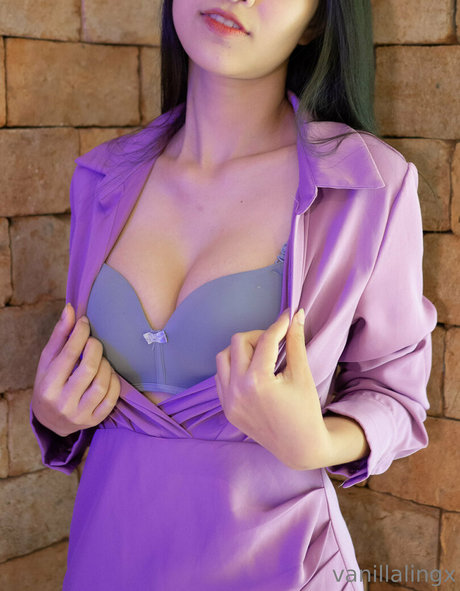vanillalingx model hot images