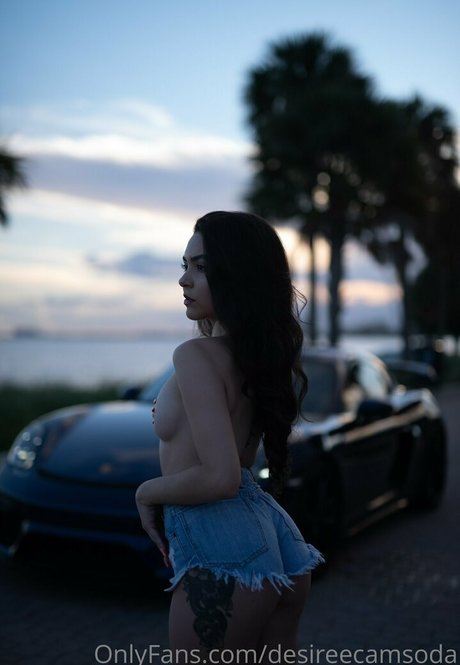 Desireecamsoda model top archive