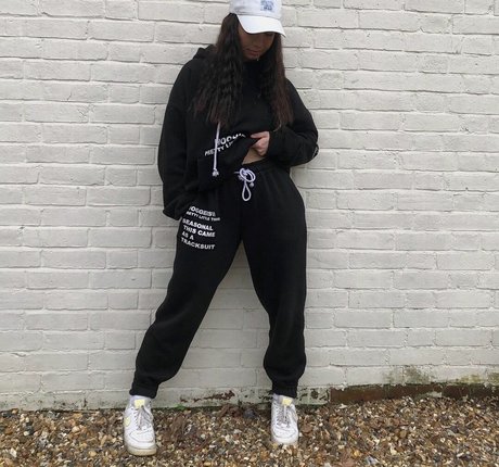 Anna Langley star high quality picture