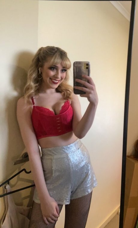 Ashlee Tayla star erotic pictures