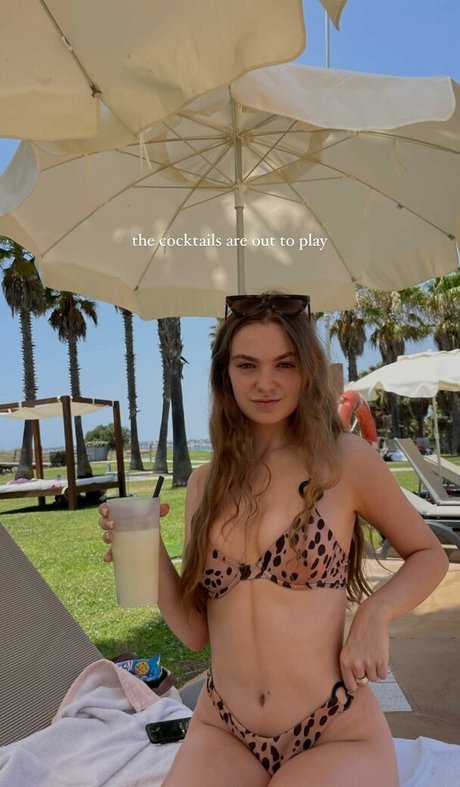 Ellie Bindman actress gallery