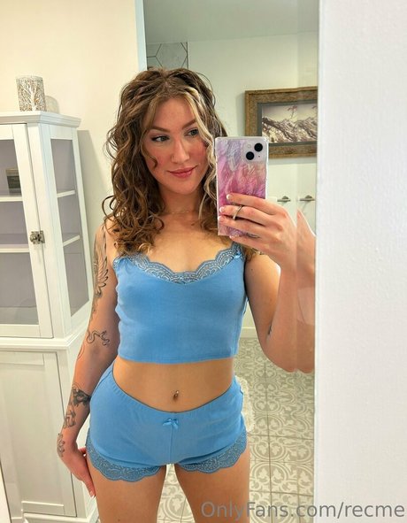 Recme pornographic model photo