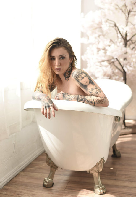 Theamandajean xxx actress image