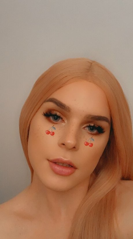 Leonacd sex model pictures