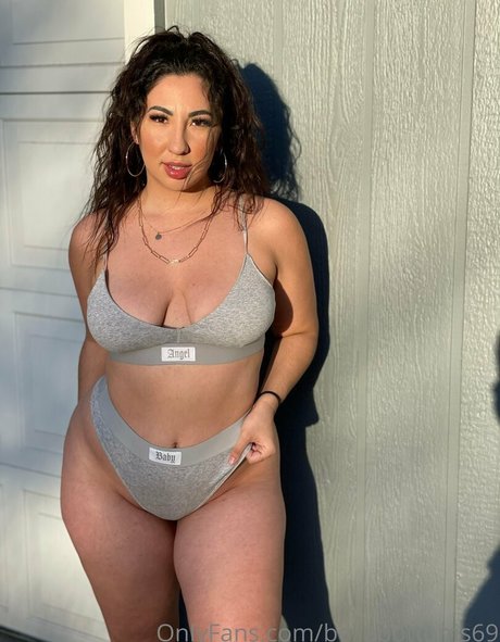 bellabottoms69 sex model photo